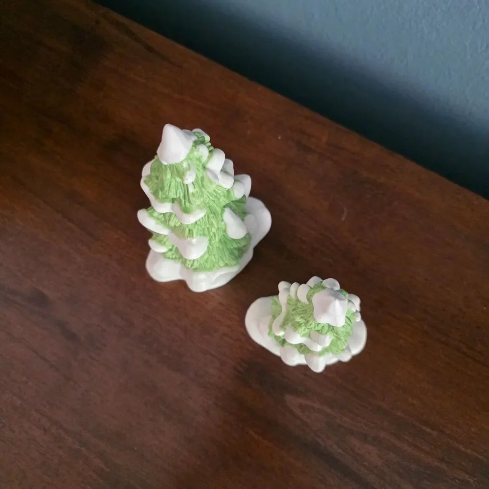 Department 56 Village Ceramic Snowy Evergreen Pine Christmas Tree Lot of 2 VTG